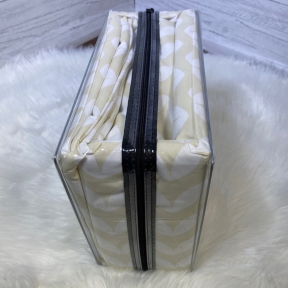 ⭐️SEE NEW LISTING⭐️King 4pc French Vanilla Wave Bedsheets - Picture 3 of 5